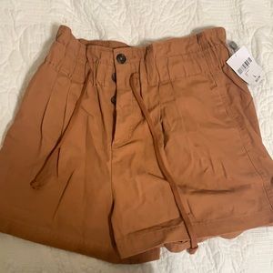 Forever 21,size L, high waisted rust colored short